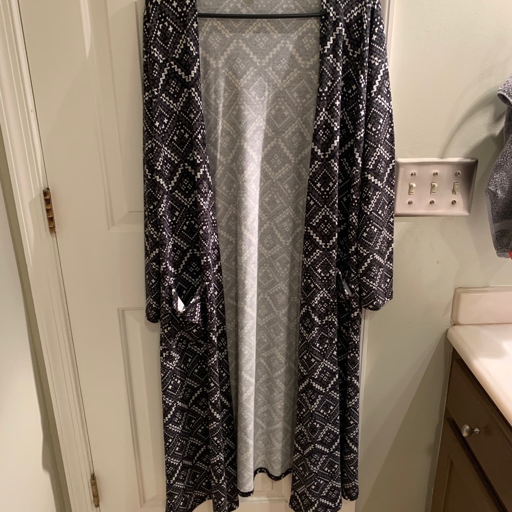Lularoe Sarah - Picture 2 of 6